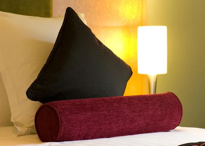 Hotel Chateau Saint Just 4*