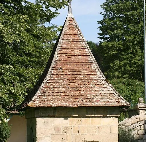 Hotel Chateau Saint Just 4*